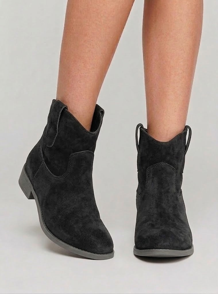 Claire® | Chic Suede Ankle Boots